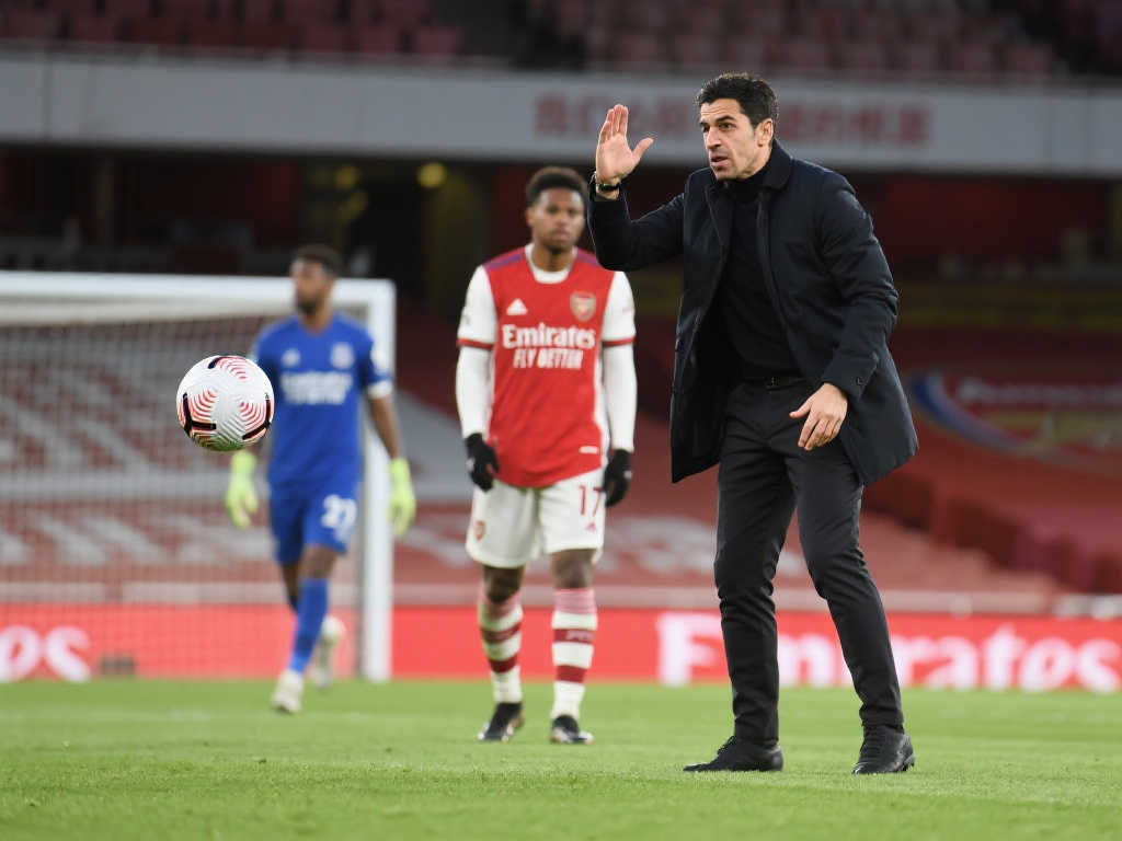 坚实基础 坚实基础